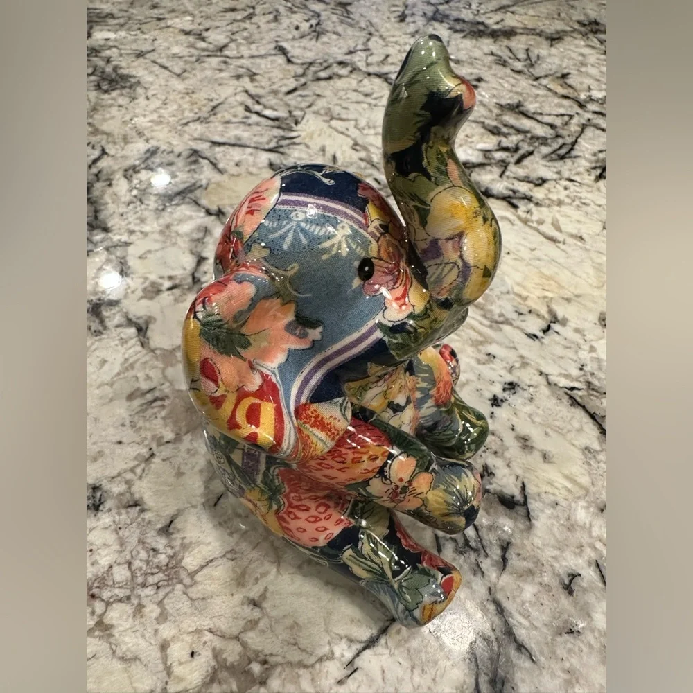 EUC La Vie Safari Decoupage Porcelain Elephant and Giraffe Figurine Set - Picture 4 of 11